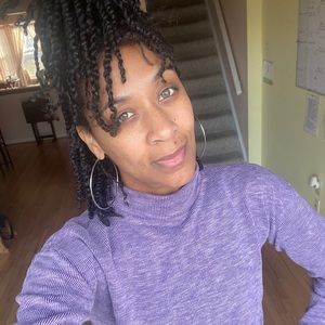 Meet your Posher, Whitney